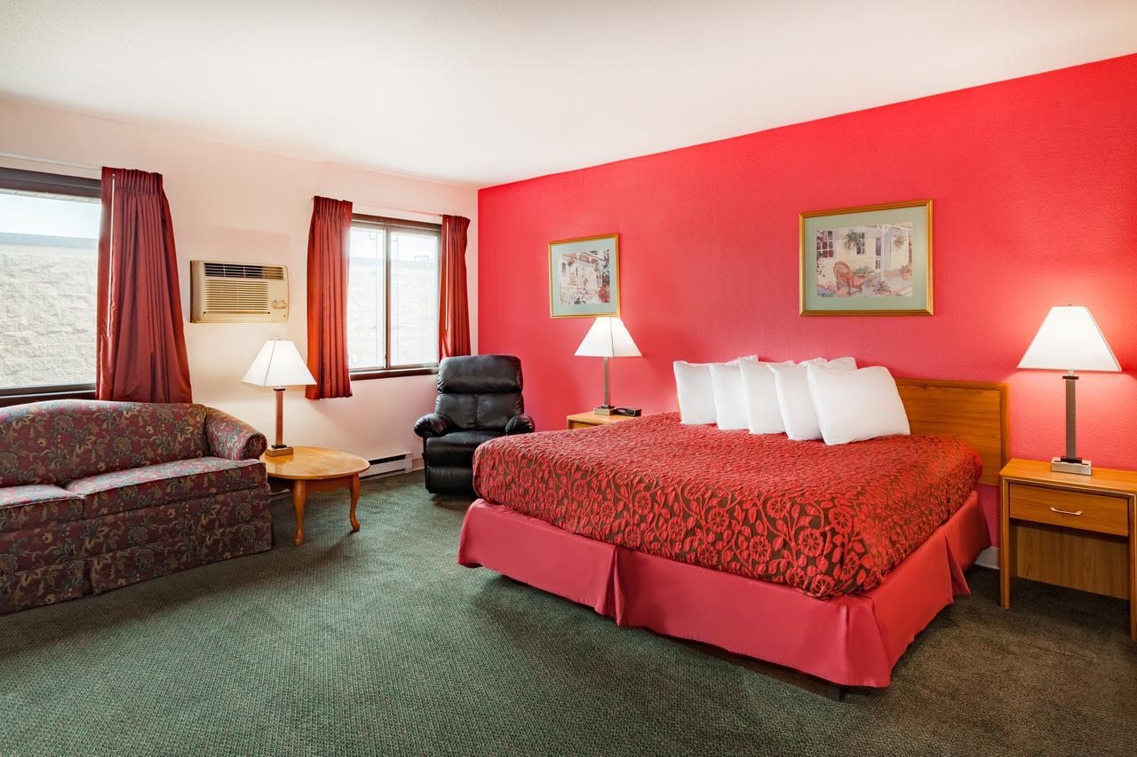 Days Inn By Wyndham Mason City Exteriör bild
